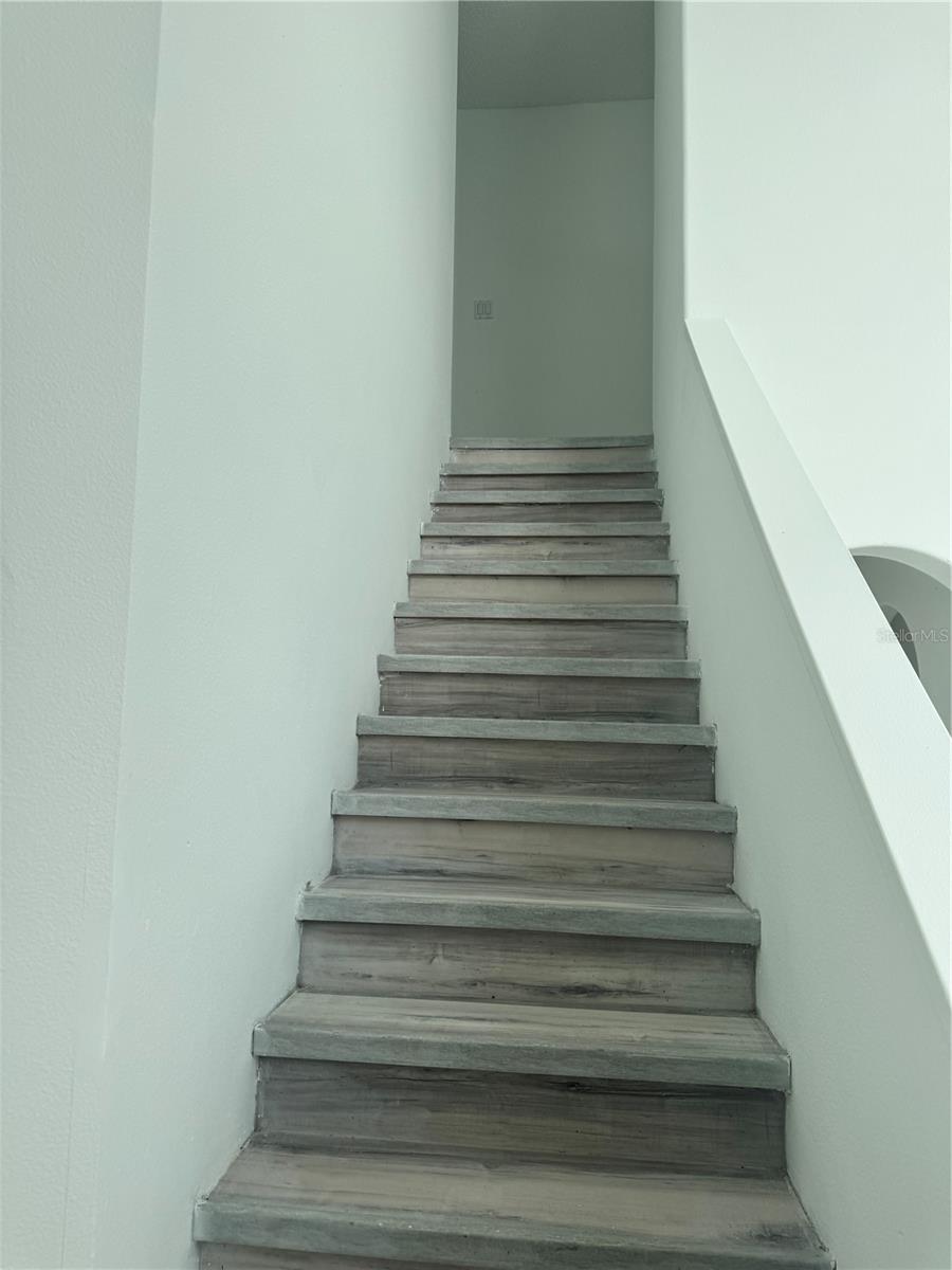 Image 14 of 15 For 748 Burlwood Street