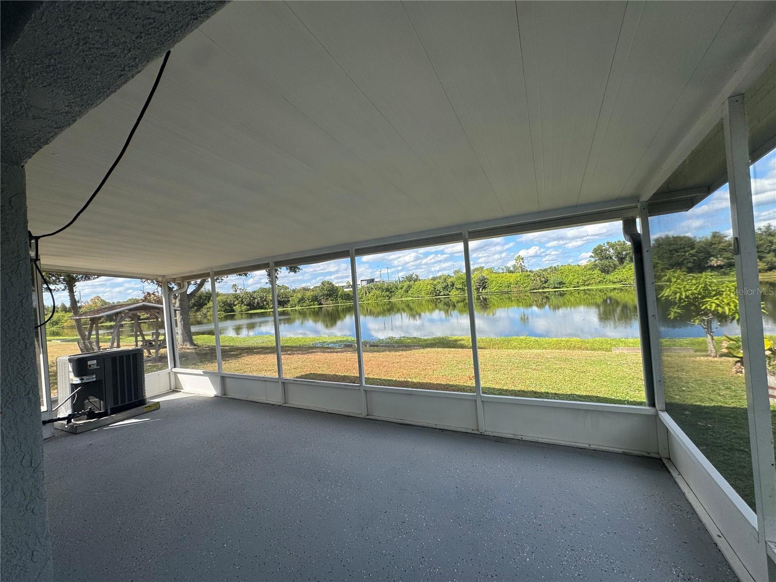 Image 8 of 15 For 748 Burlwood Street