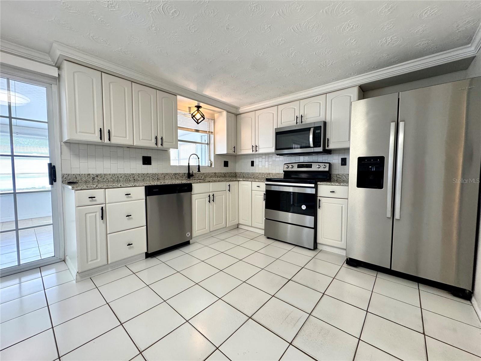 Image 10 of 20 For 3524 Chauncy Road