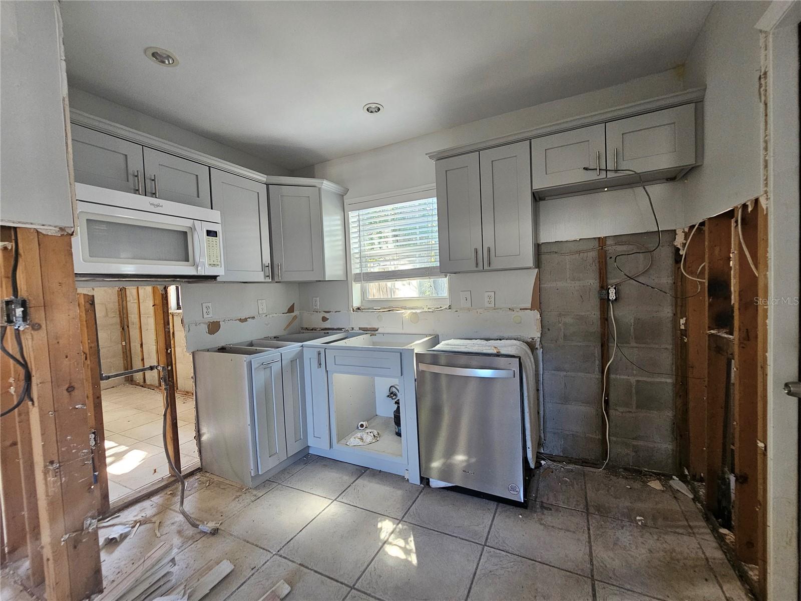 Image 11 of 19 For 1782 Michigan Avenue Ne