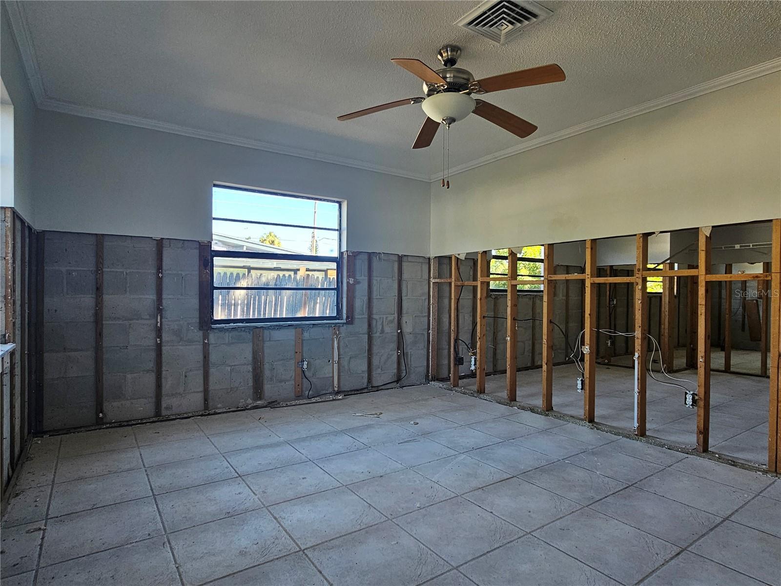 Image 3 of 19 For 1782 Michigan Avenue Ne