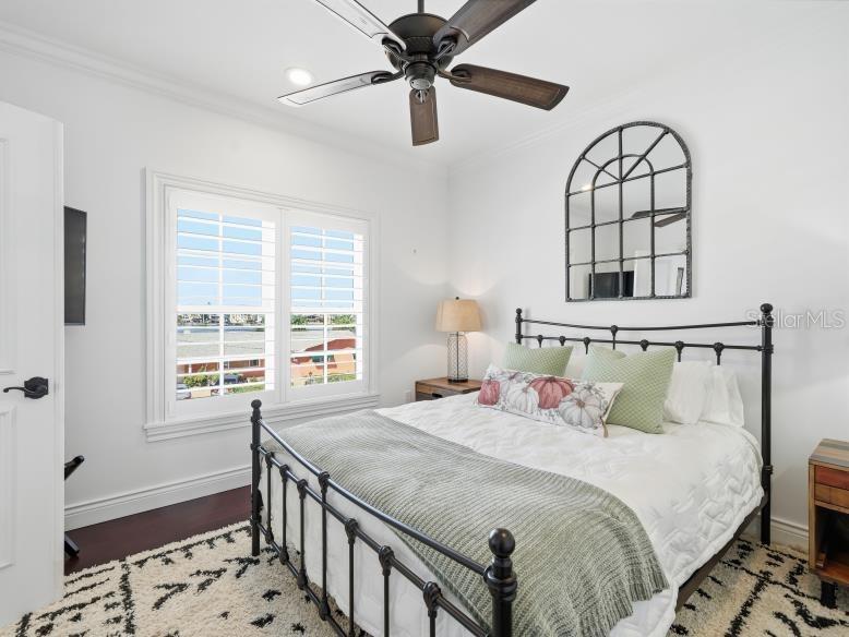 Image 35 of 74 For 504 55th Avenue