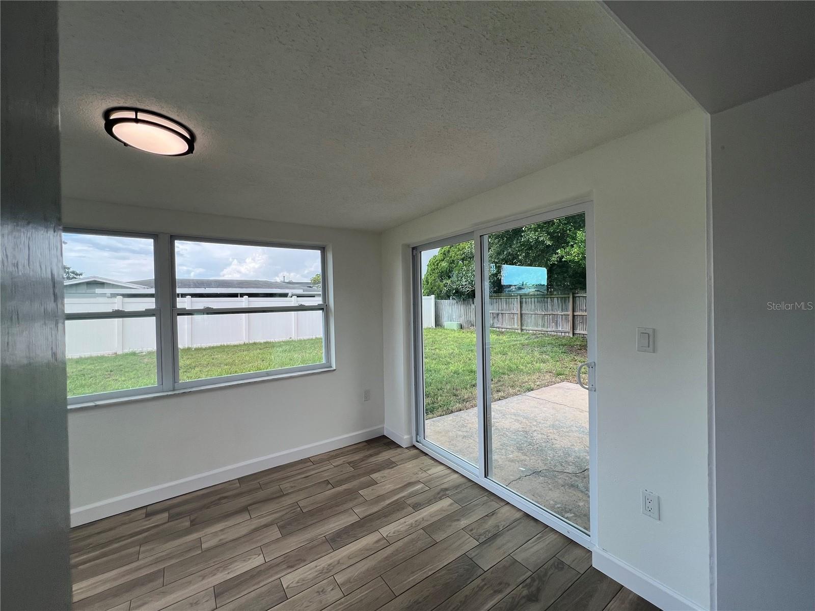 Image 11 of 17 For 7315 Brentwood Drive