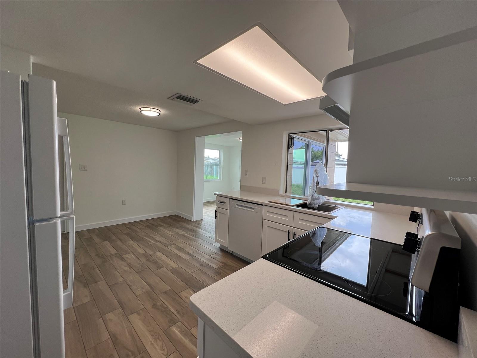 Image 5 of 17 For 7315 Brentwood Drive