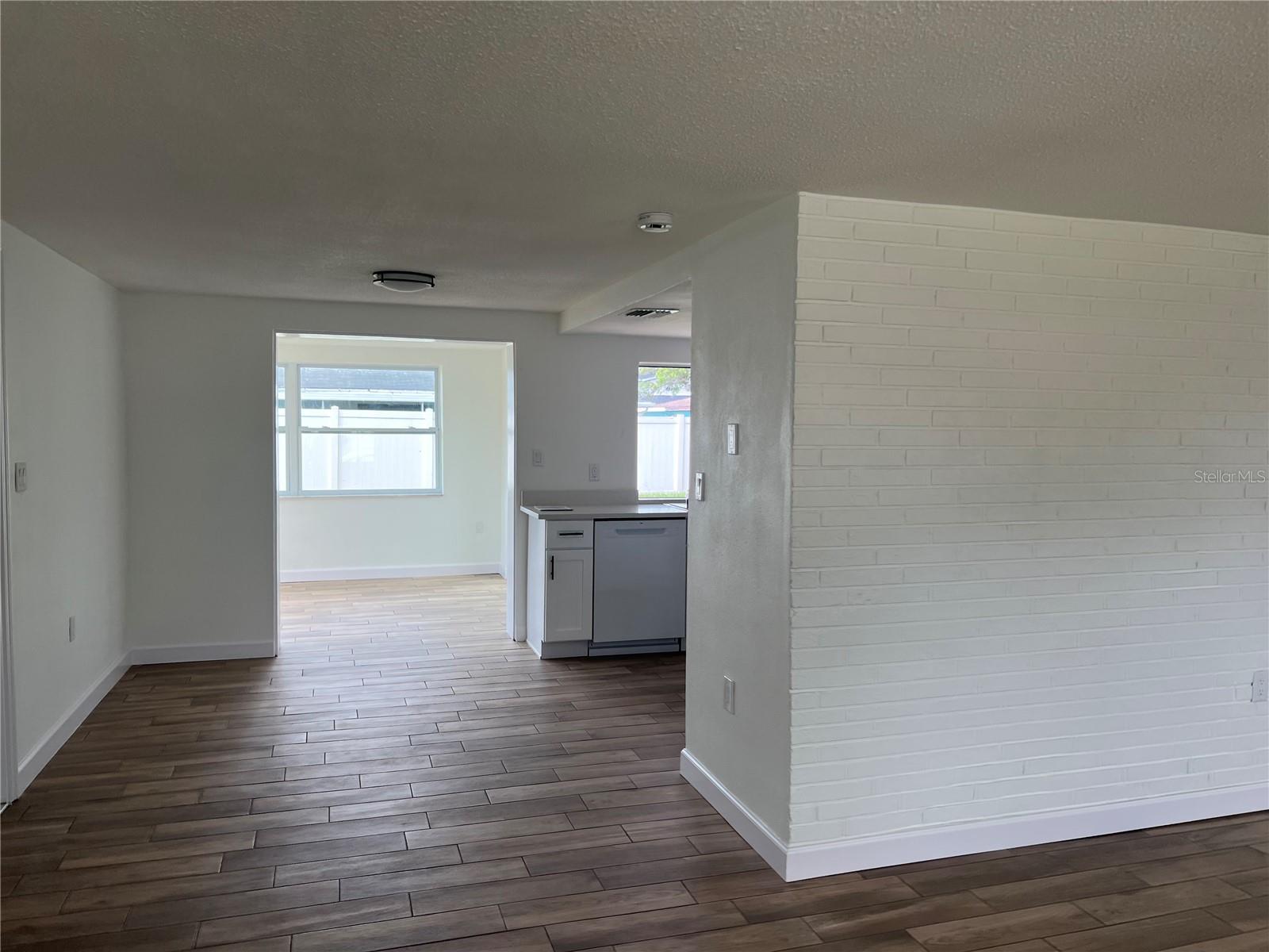 Image 9 of 17 For 7315 Brentwood Drive