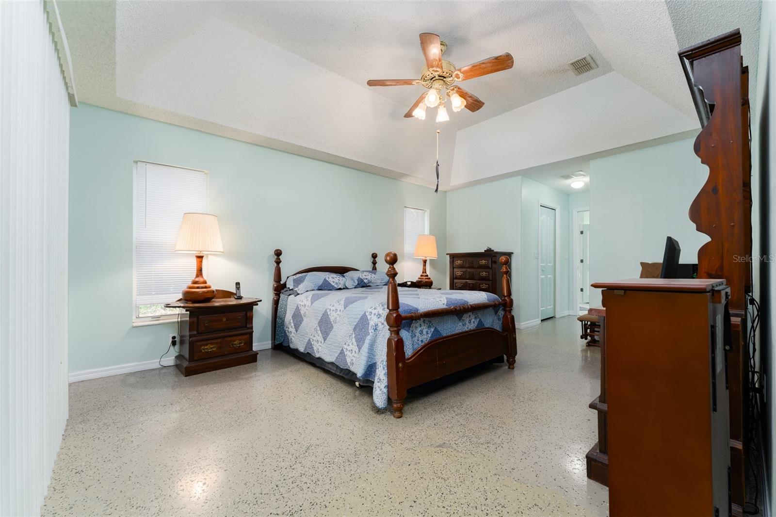 Image 31 of 55 For 5142 Louise Point