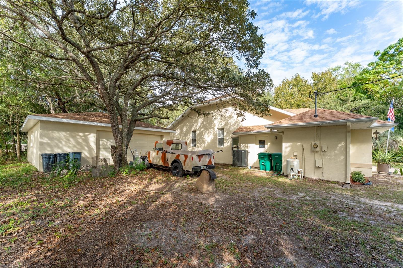 Image 9 of 55 For 5142 Louise Point