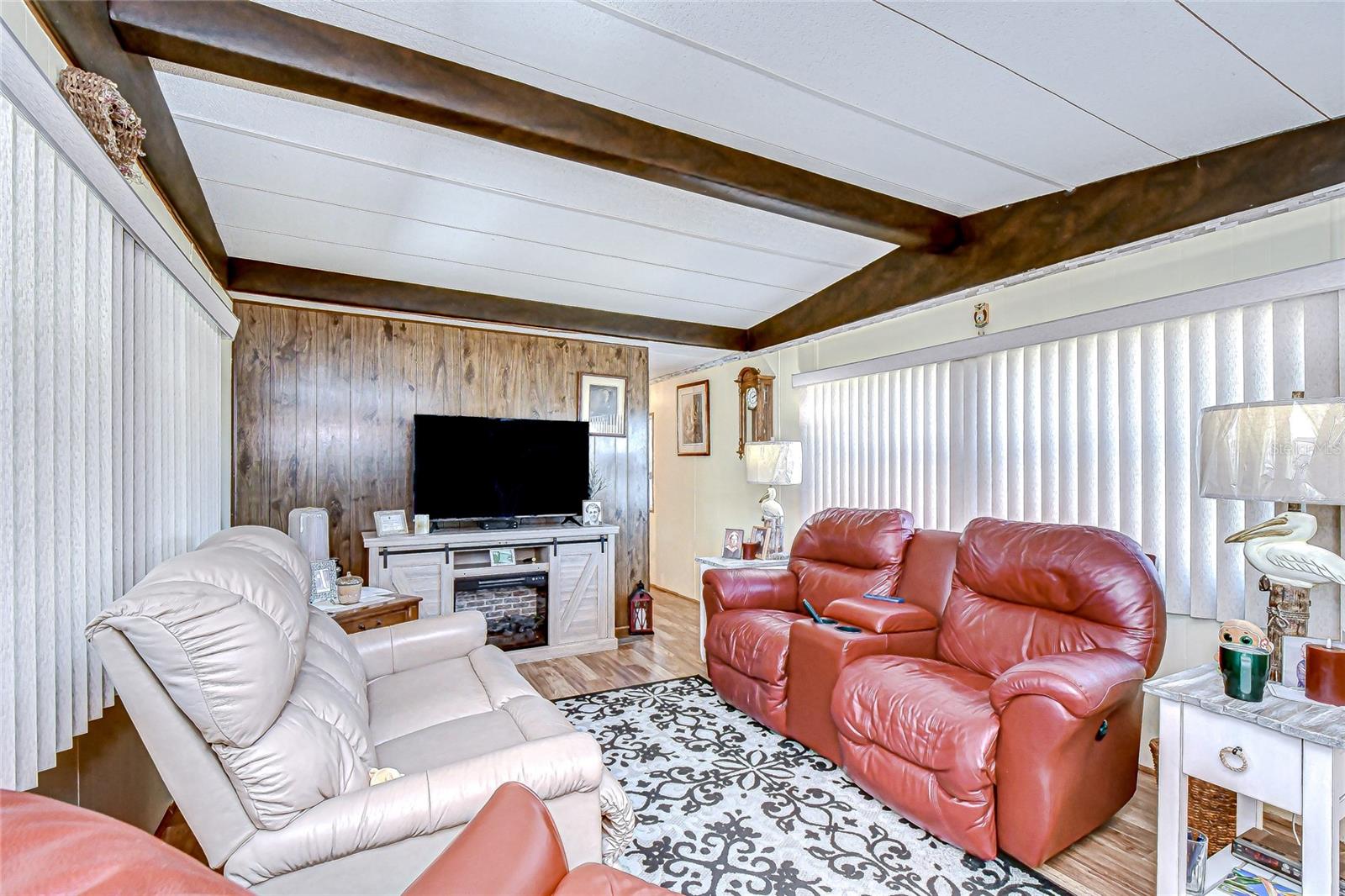 Image 36 of 67 For 5315 Antigua Drive