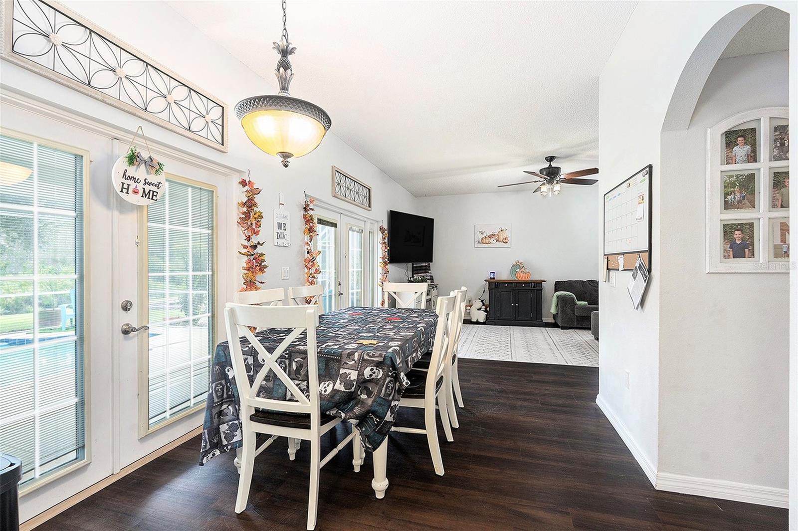 Image 11 of 35 For 4204 Harbor Lake Drive