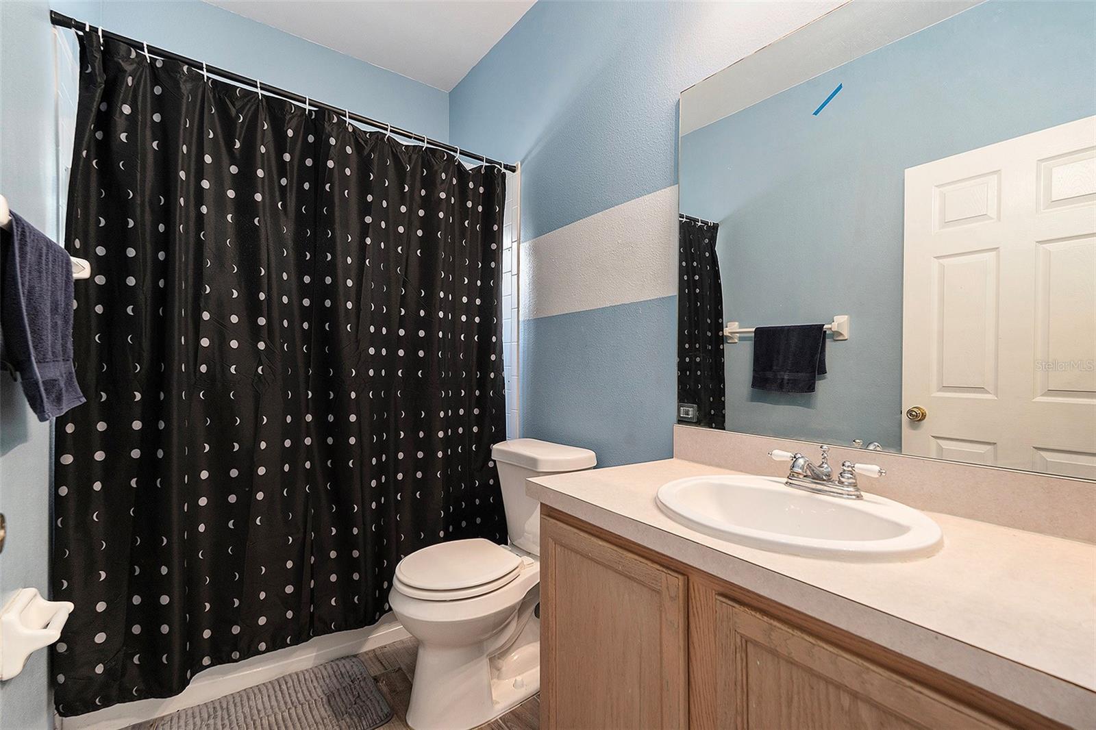 Image 16 of 35 For 4204 Harbor Lake Drive