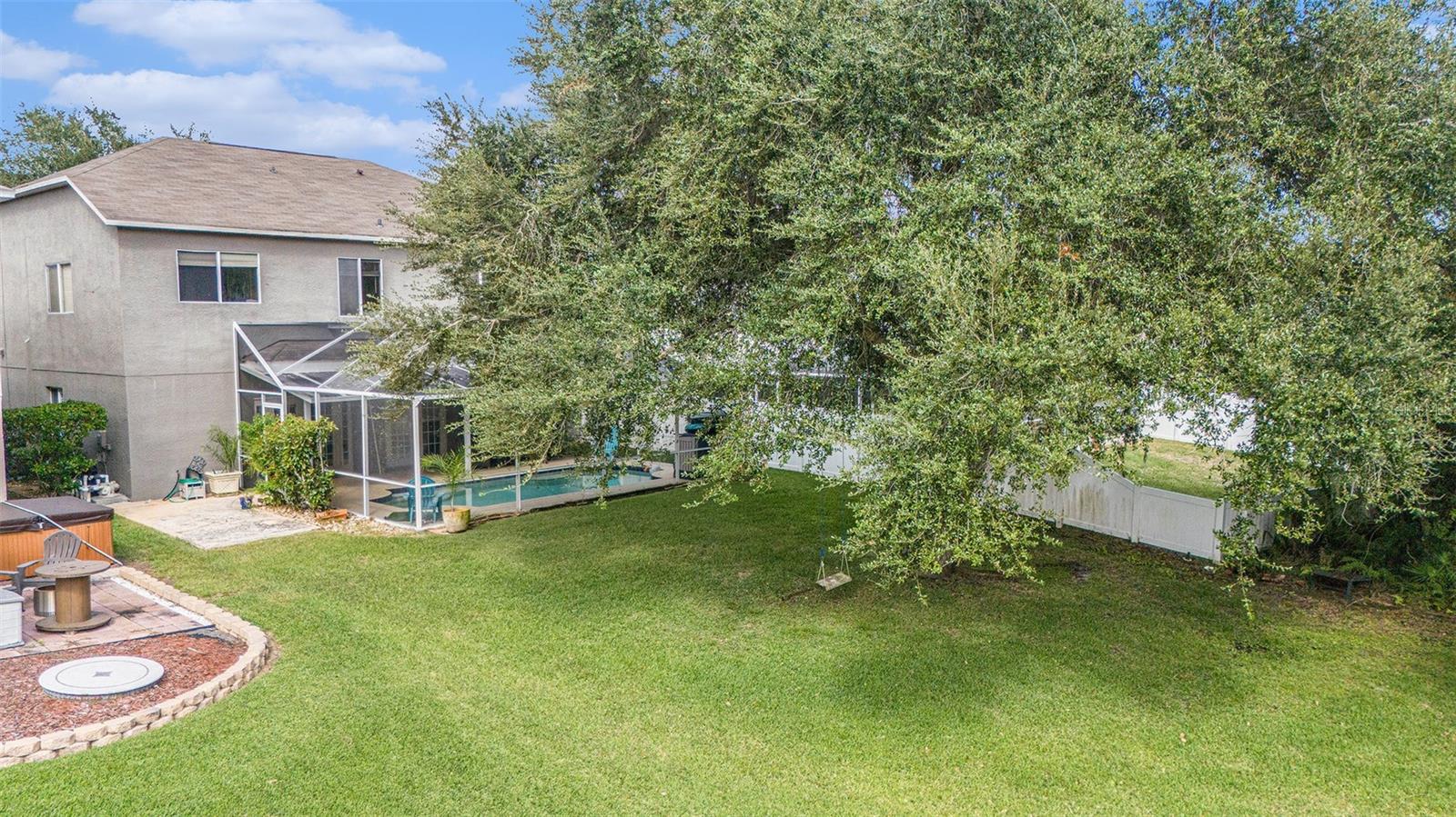 Image 26 of 35 For 4204 Harbor Lake Drive