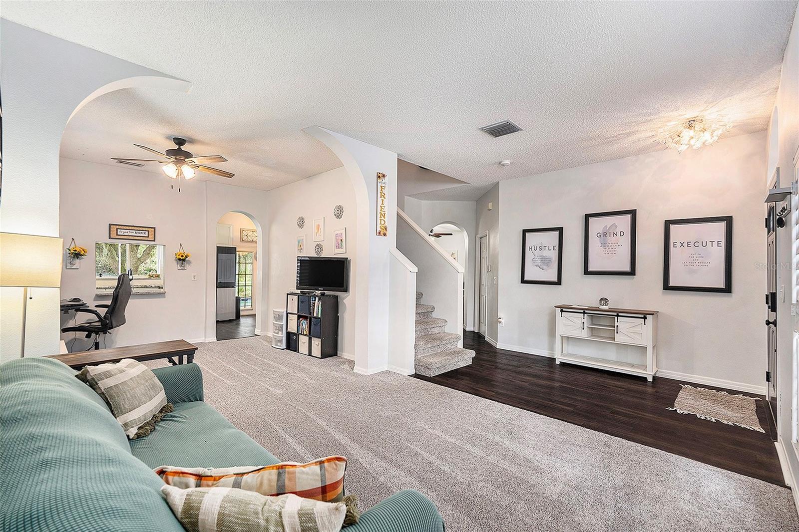 Image 8 of 35 For 4204 Harbor Lake Drive