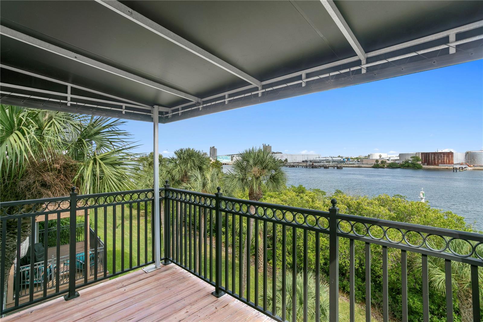 Image 28 of 66 For 1436 Harbour Walk Road