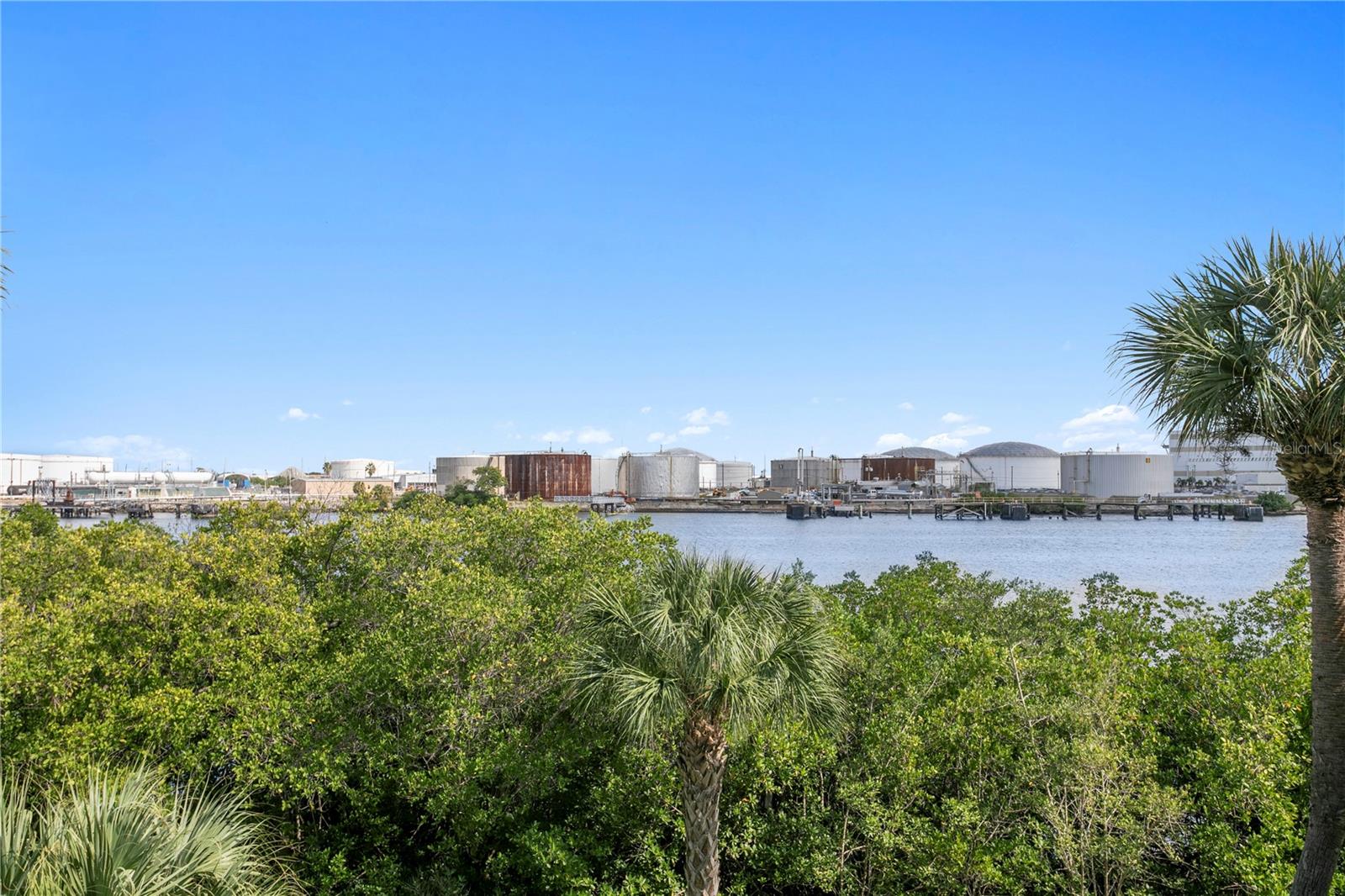 Image 29 of 66 For 1436 Harbour Walk Road