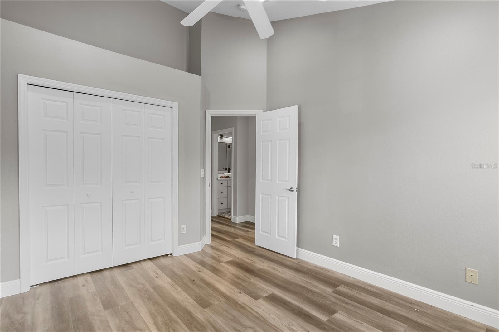 Image 40 of 66 For 1436 Harbour Walk Road