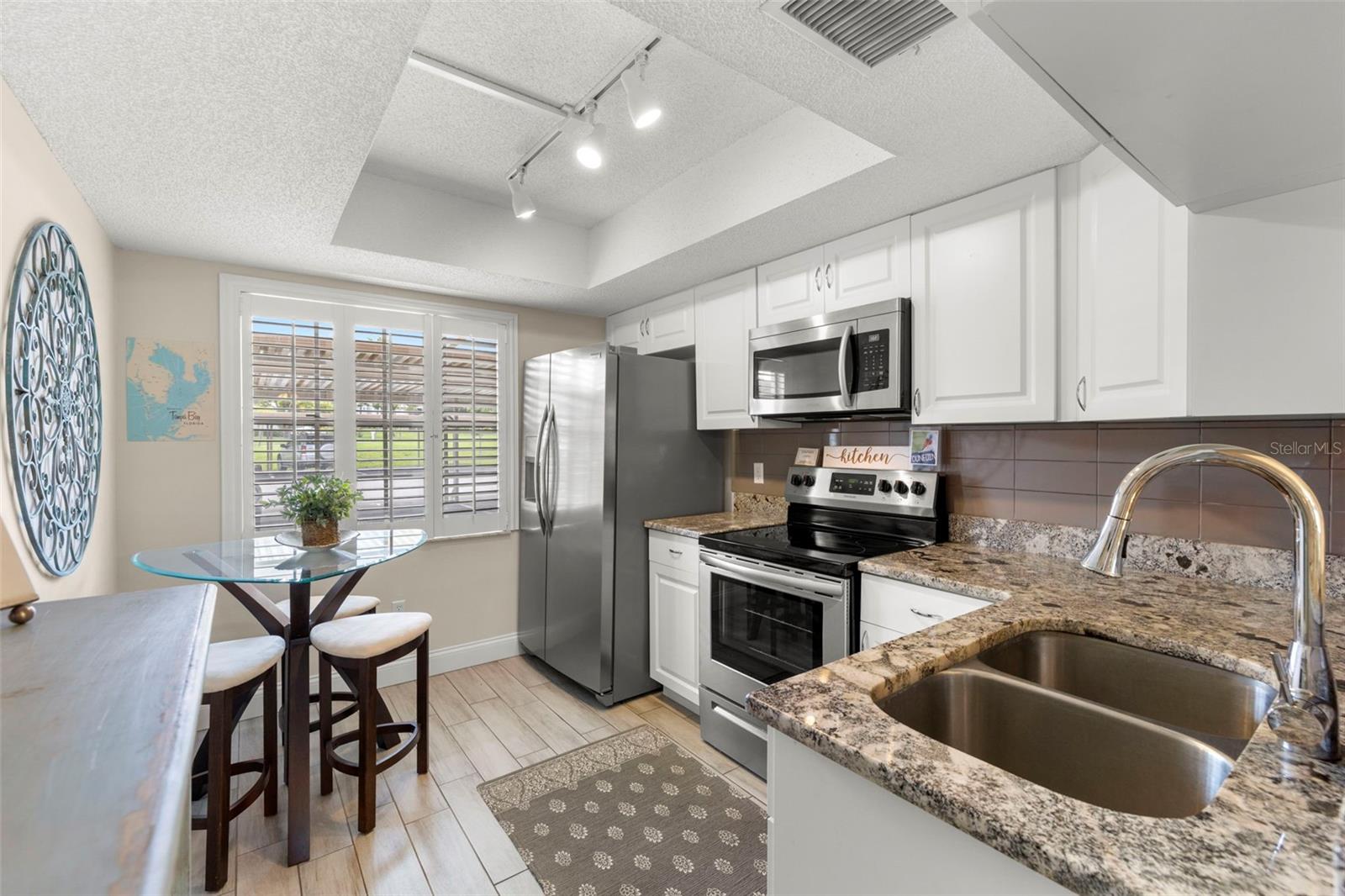 Image 11 of 36 For 1370 Heather Ridge Boulevard 105