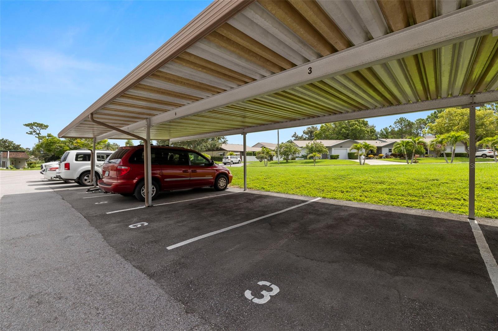 Image 24 of 36 For 1370 Heather Ridge Boulevard 105