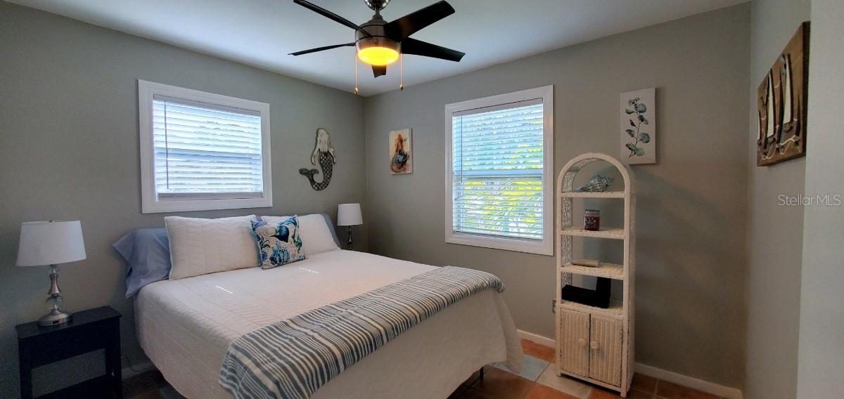 Image 9 of 32 For 1999 Betty Lane