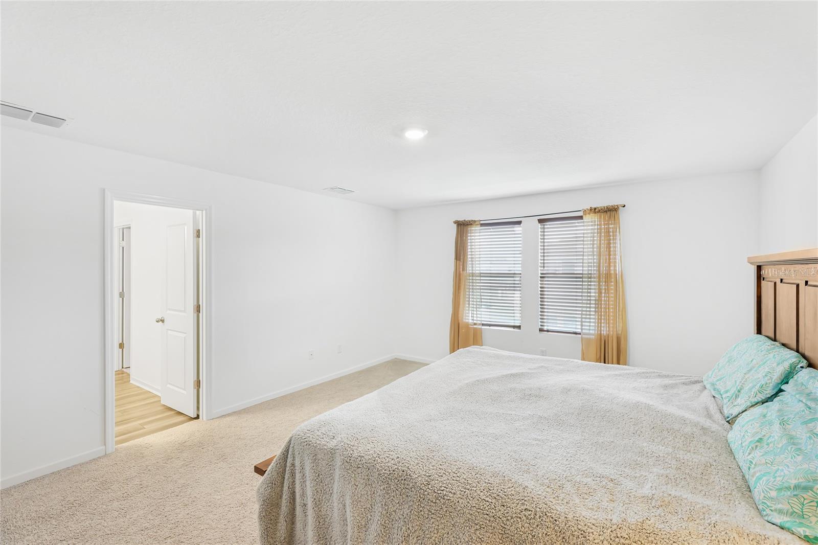 Image 15 of 36 For 10448 Ladybug Cove