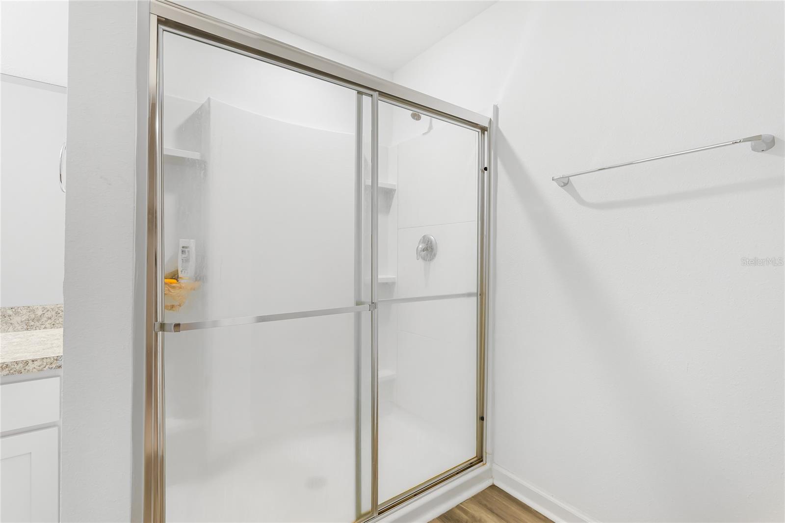 Image 17 of 36 For 10448 Ladybug Cove