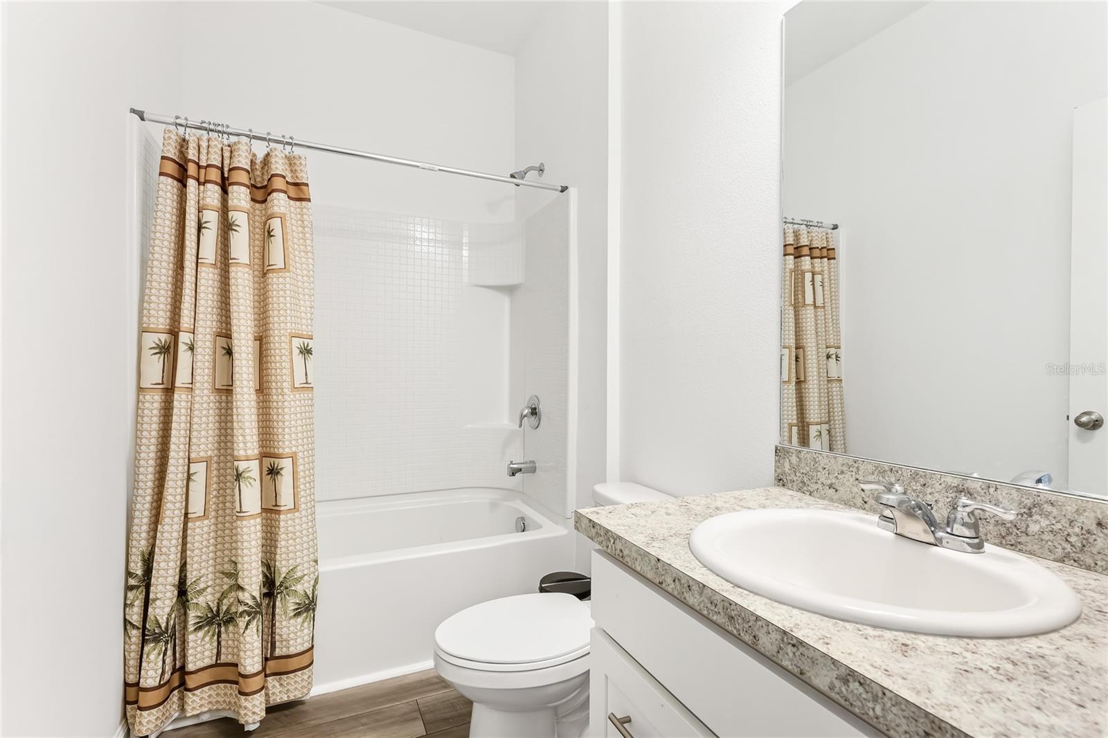 Image 21 of 36 For 10448 Ladybug Cove