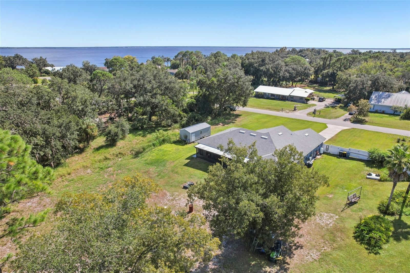 Image 27 of 36 For 9601 Oakwood Drive