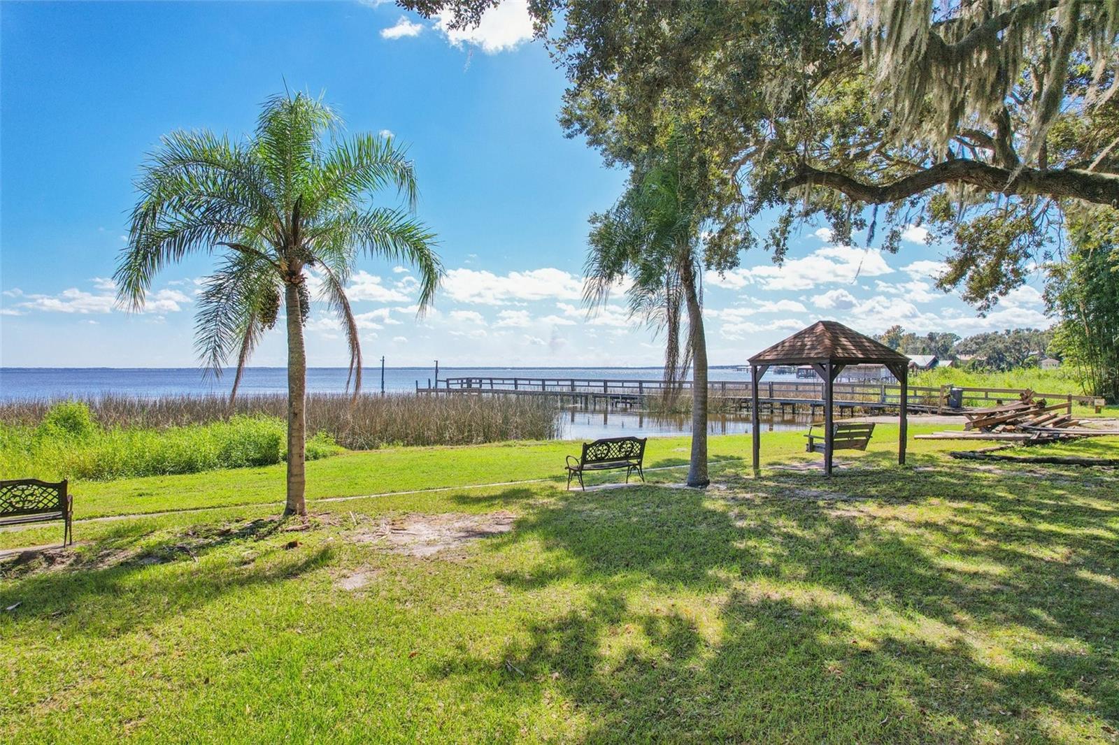 Image 33 of 36 For 9601 Oakwood Drive