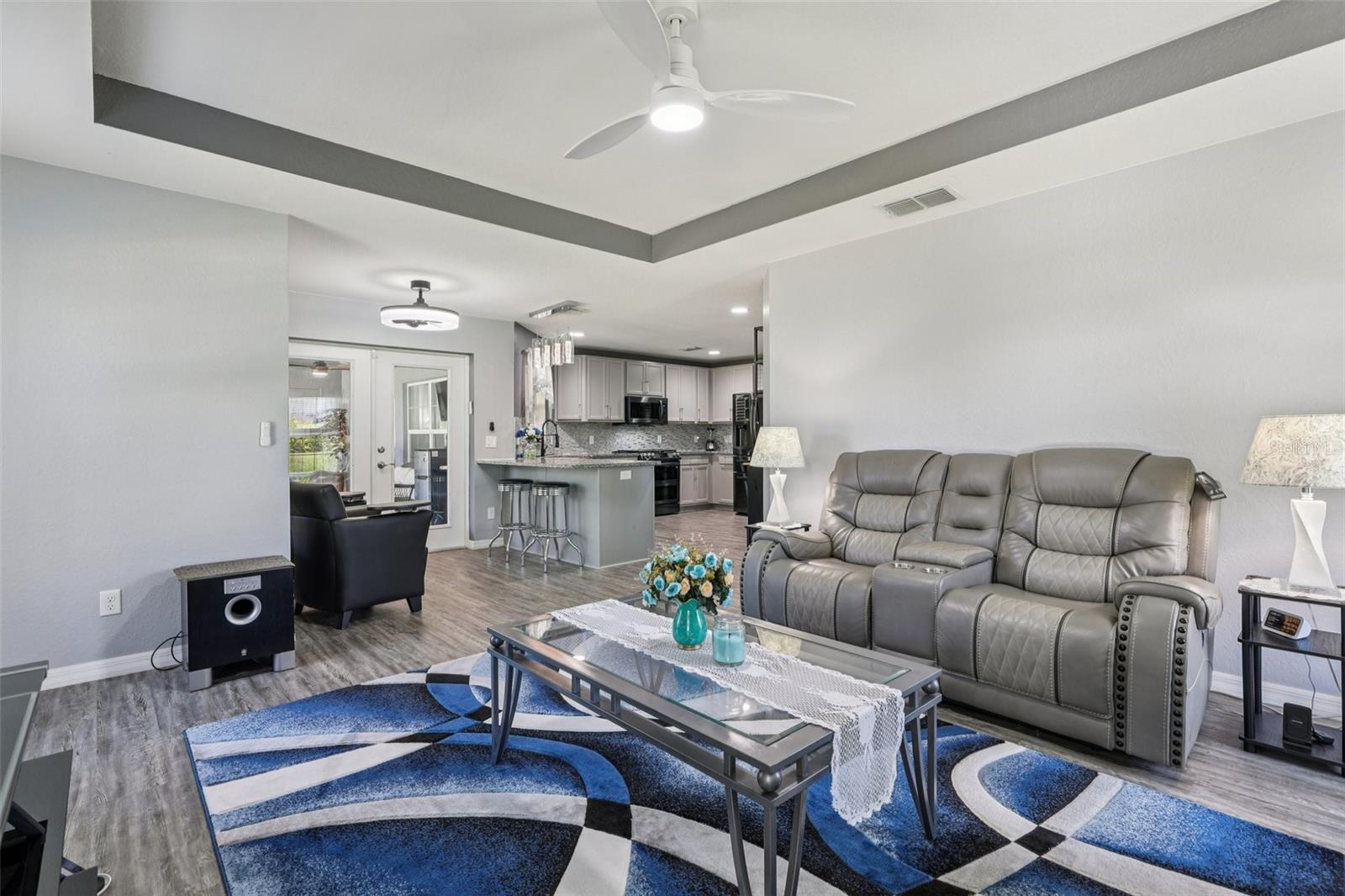 Image 6 of 36 For 9601 Oakwood Drive