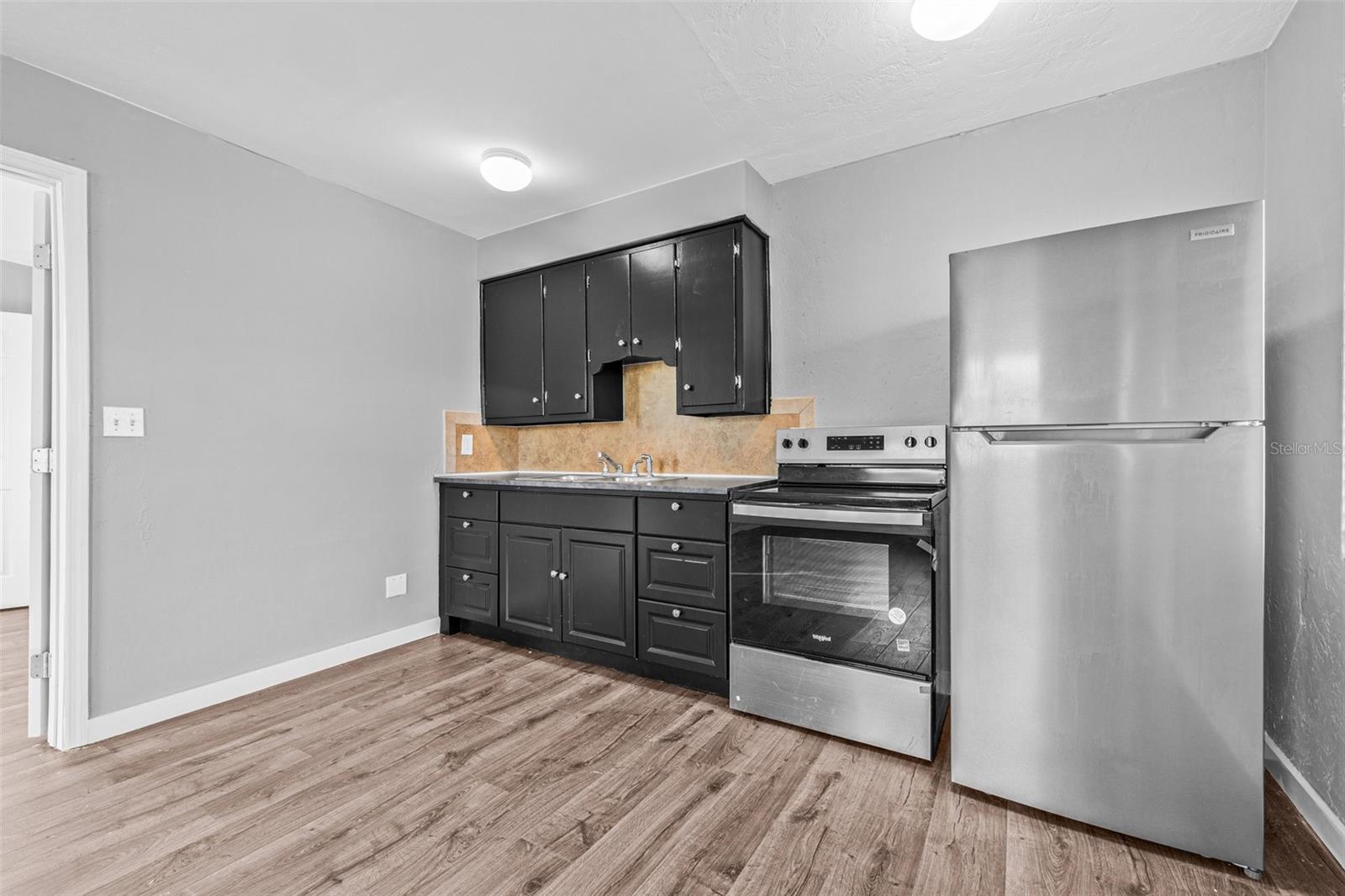 Image 2 of 17 For 30 Lynn Way 