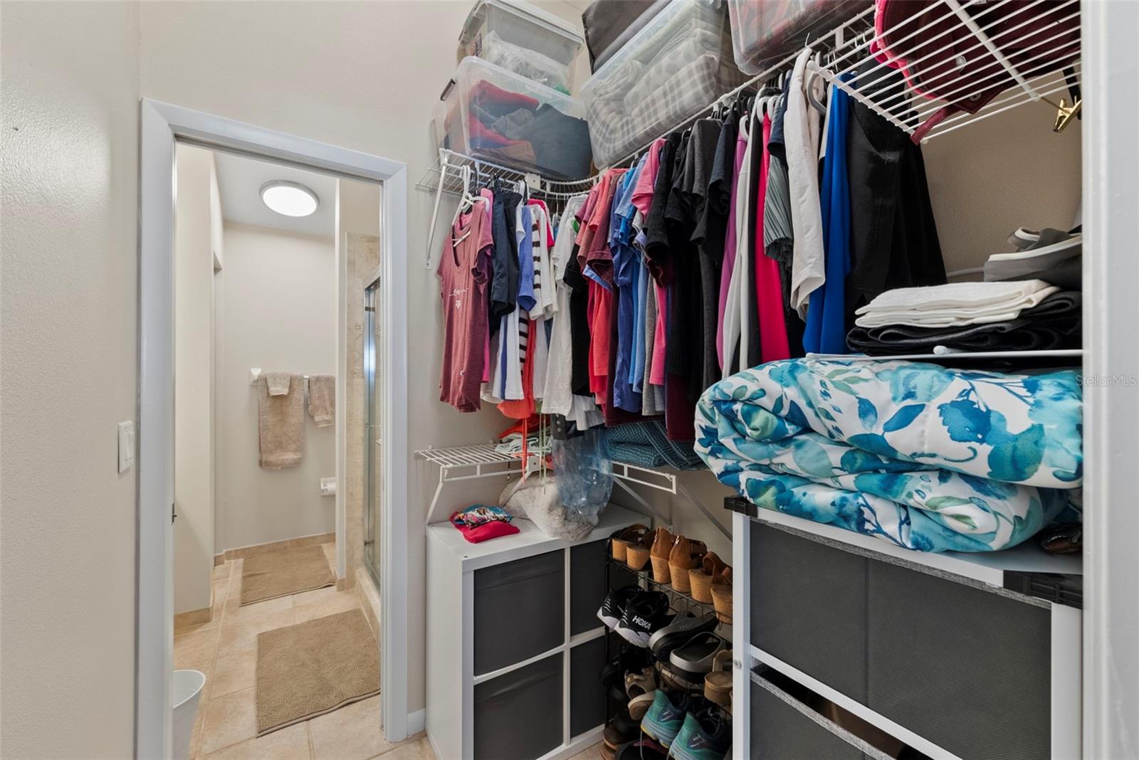 Image 18 of 37 For 3002 Cleveland Street B10