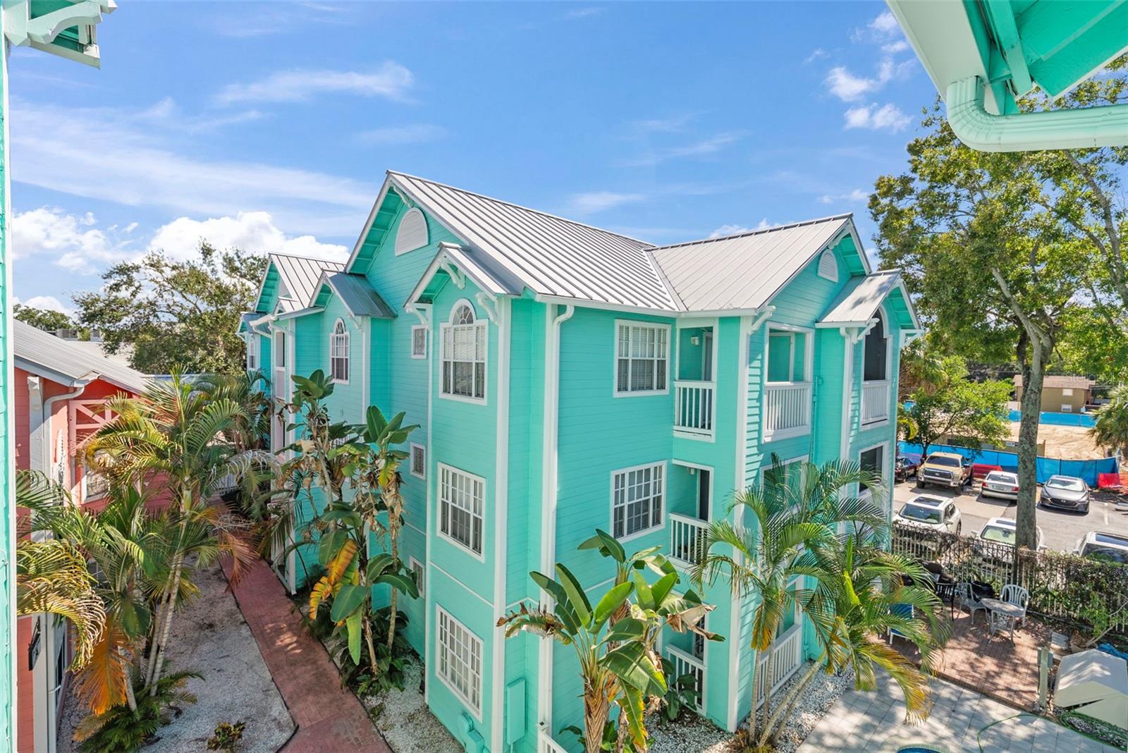 Image 28 of 37 For 3002 Cleveland Street B10