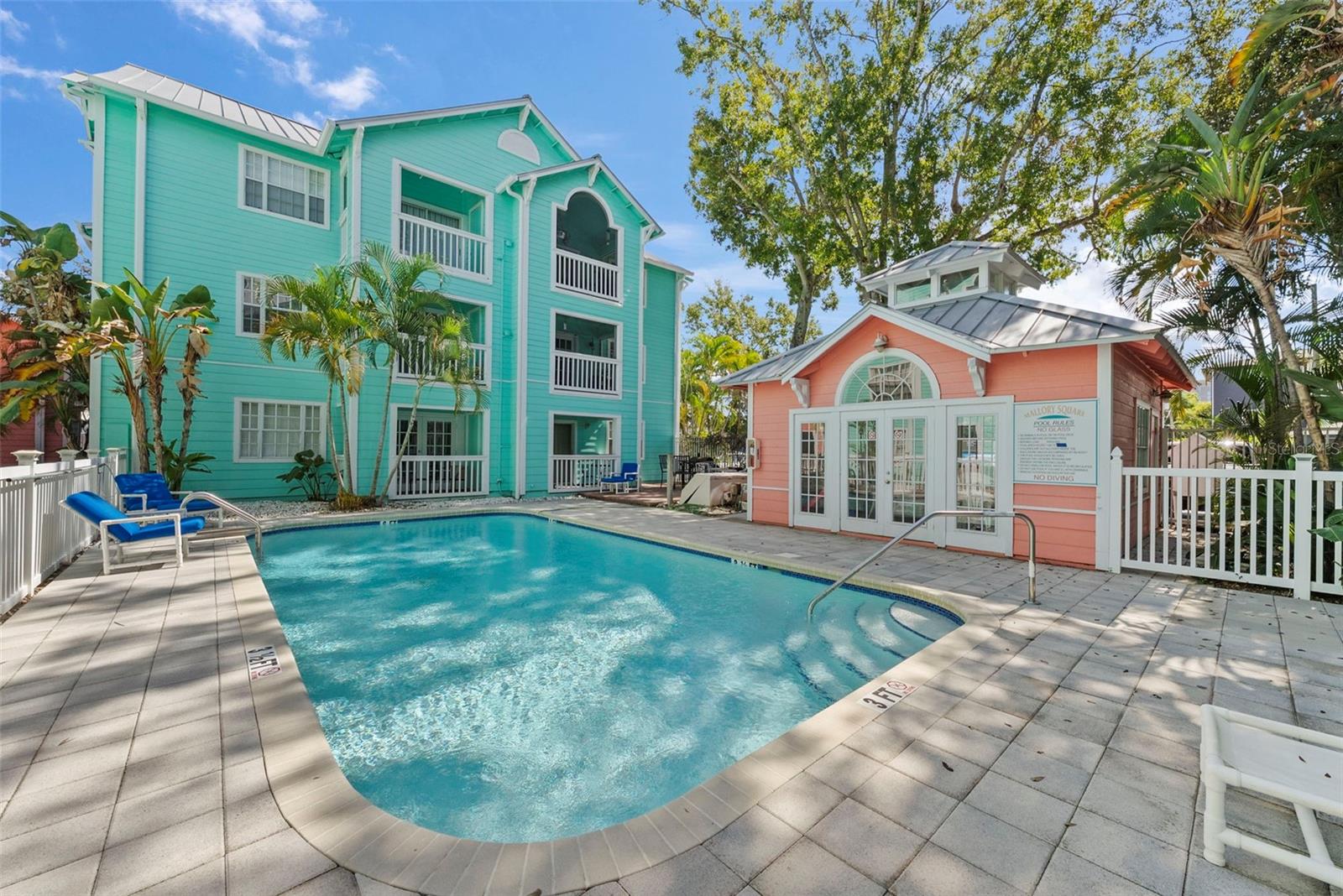 Image 30 of 37 For 3002 Cleveland Street B10