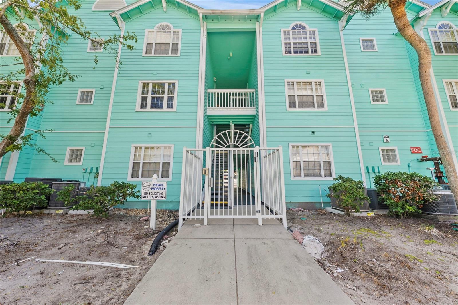 Image 34 of 37 For 3002 Cleveland Street B10