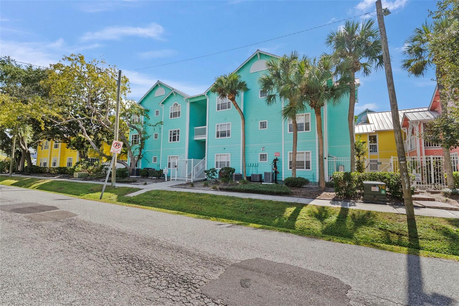 Image 36 of 37 For 3002 Cleveland Street B10