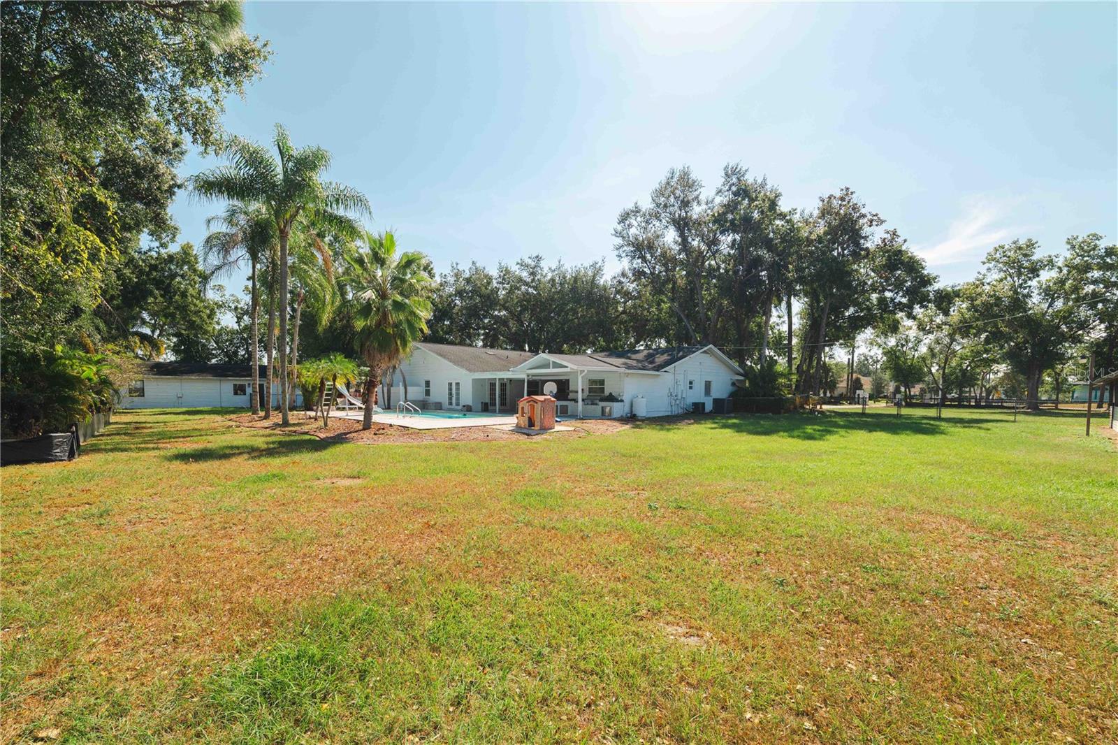 Listing photo id 12 for 15509 Casey Road