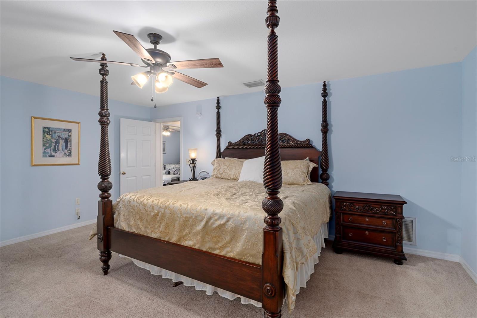 Image 35 of 61 For 15839 Powerline Road