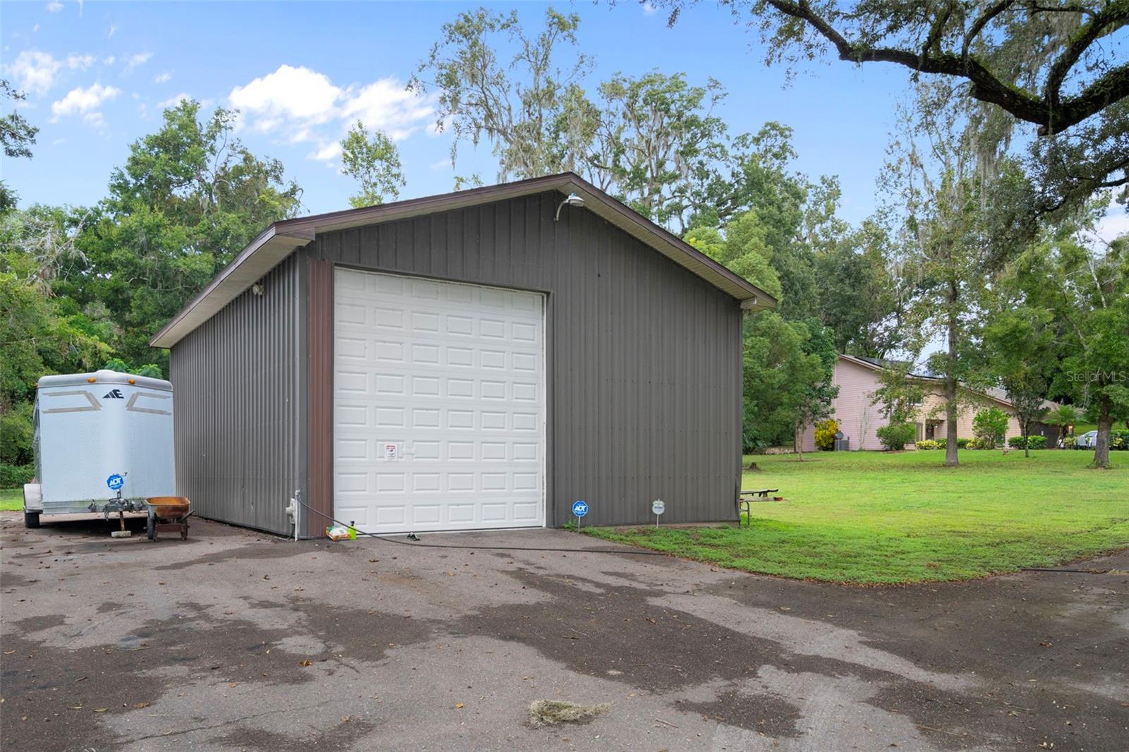 Image 45 of 61 For 15839 Powerline Road