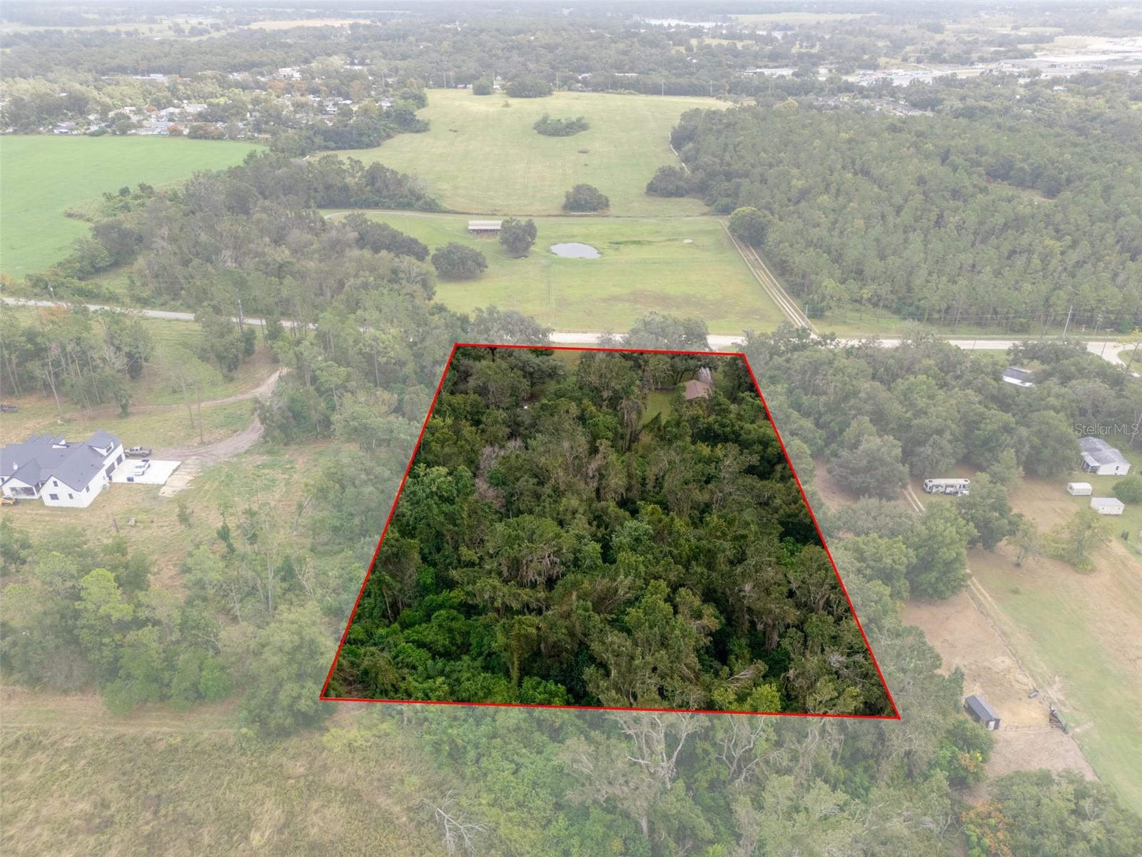 Image 56 of 61 For 15839 Powerline Road