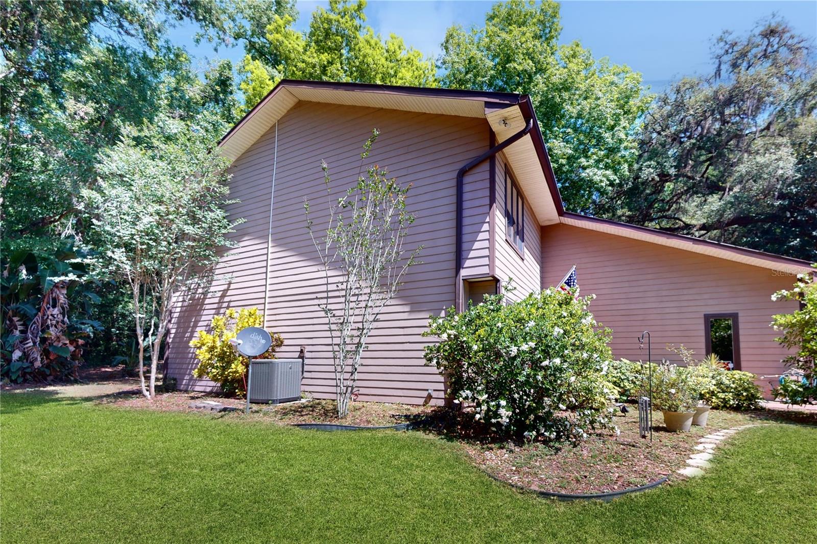 Image 9 of 61 For 15839 Powerline Road