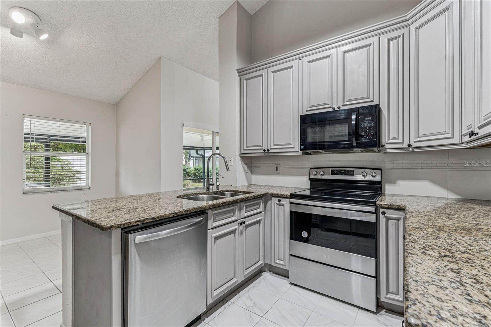 Image 10 of 78 For 7206 Ridgeport Drive