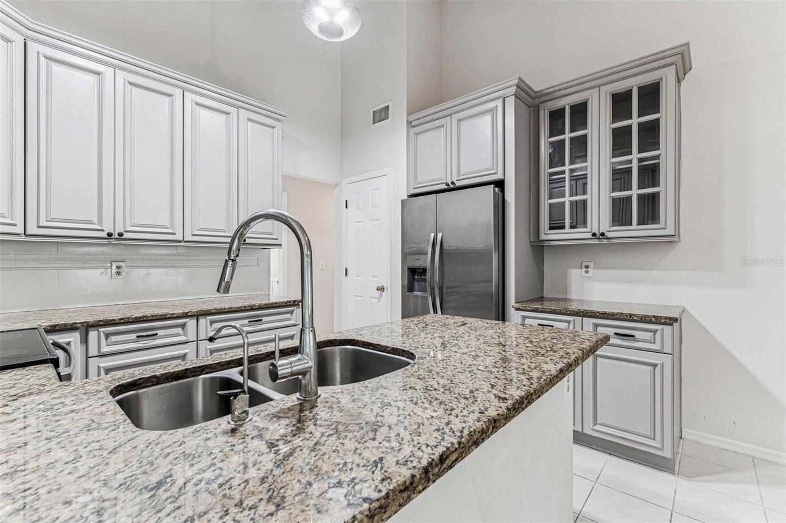 Image 15 of 78 For 7206 Ridgeport Drive