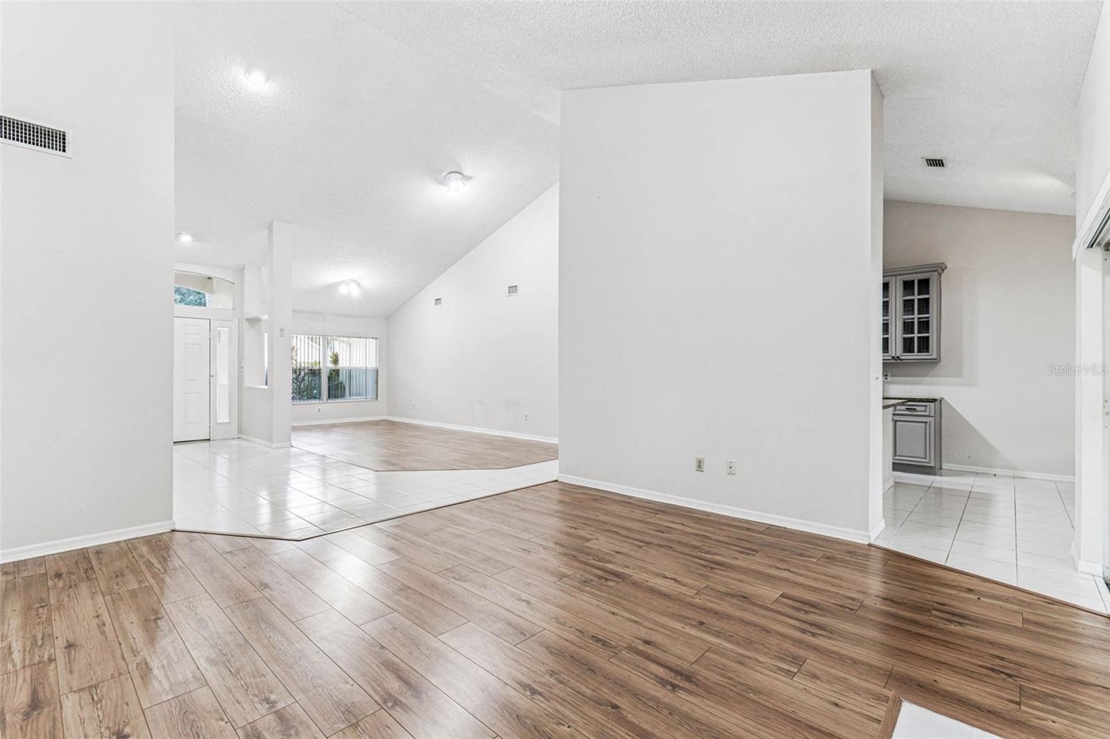 Image 49 of 78 For 7206 Ridgeport Drive