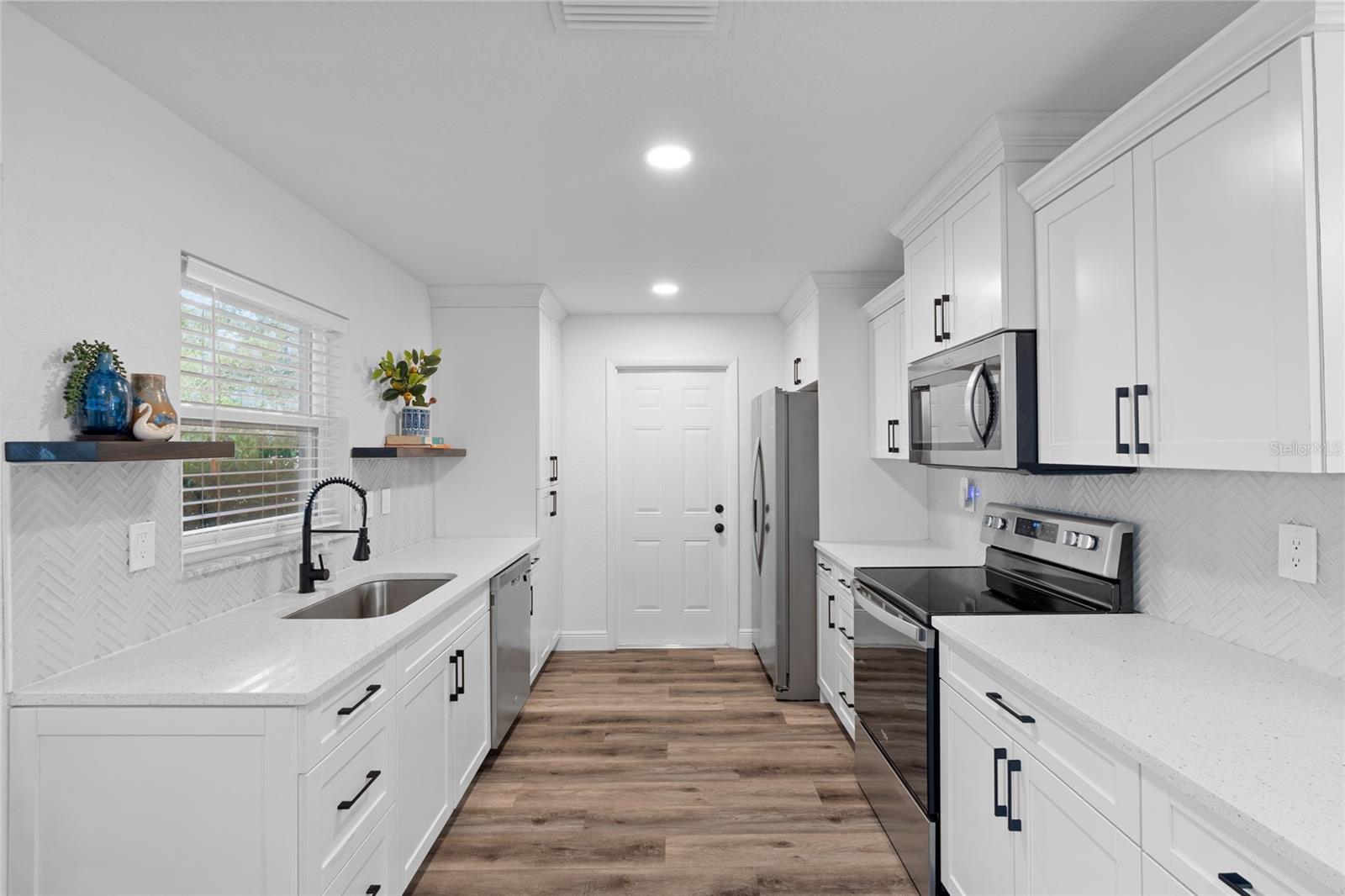 Image 11 of 38 For 3229 Parkway Place