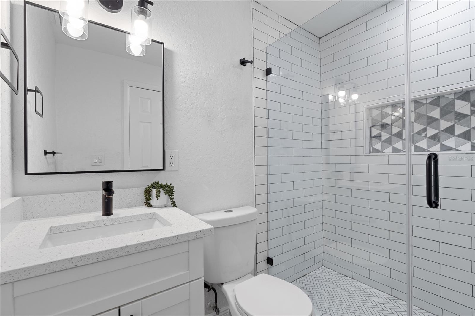 Image 20 of 38 For 3229 Parkway Place