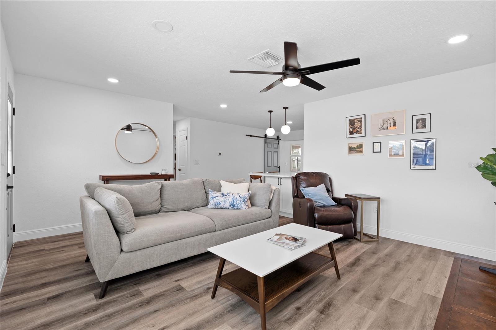 Image 8 of 38 For 3229 Parkway Place