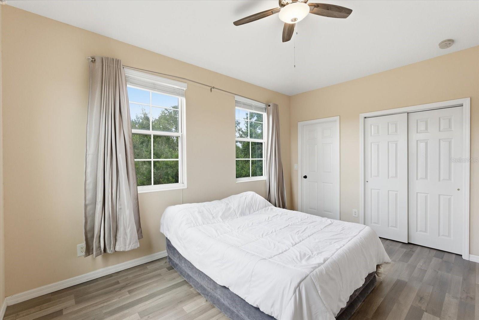 Image 17 of 29 For 964 Sombra Street