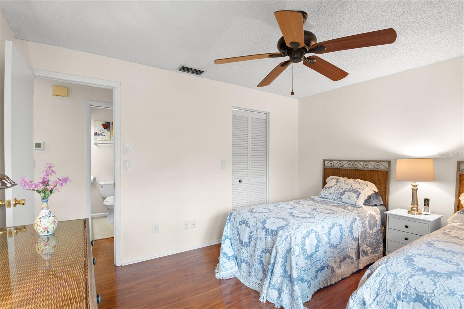 Image 29 of 81 For 3497 Woodmont Way