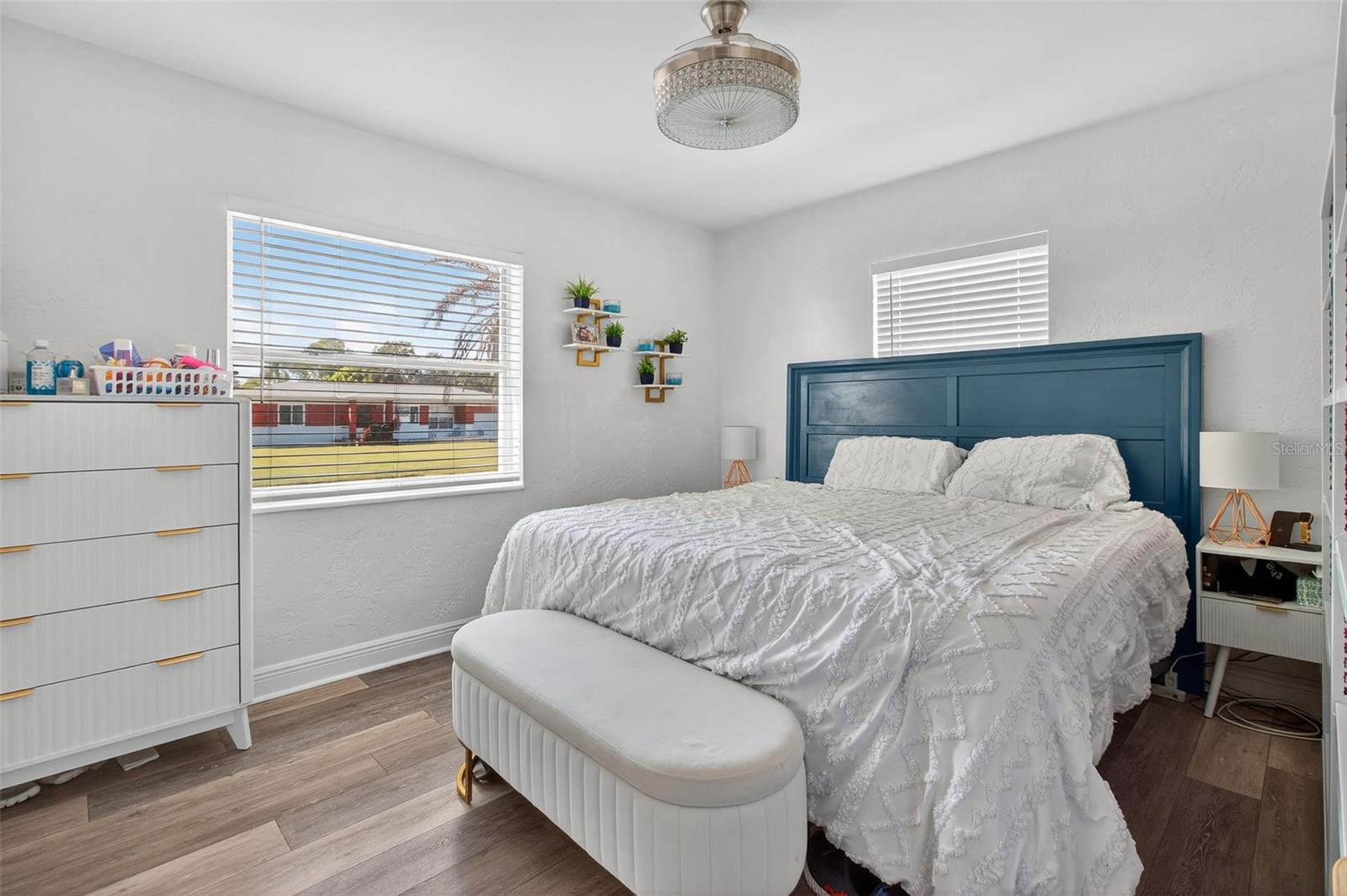 Image 14 of 39 For 4311 25th Avenue N