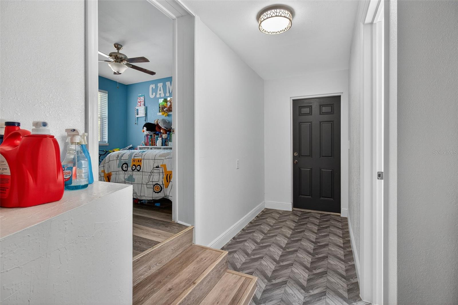 Image 24 of 39 For 4311 25th Avenue N