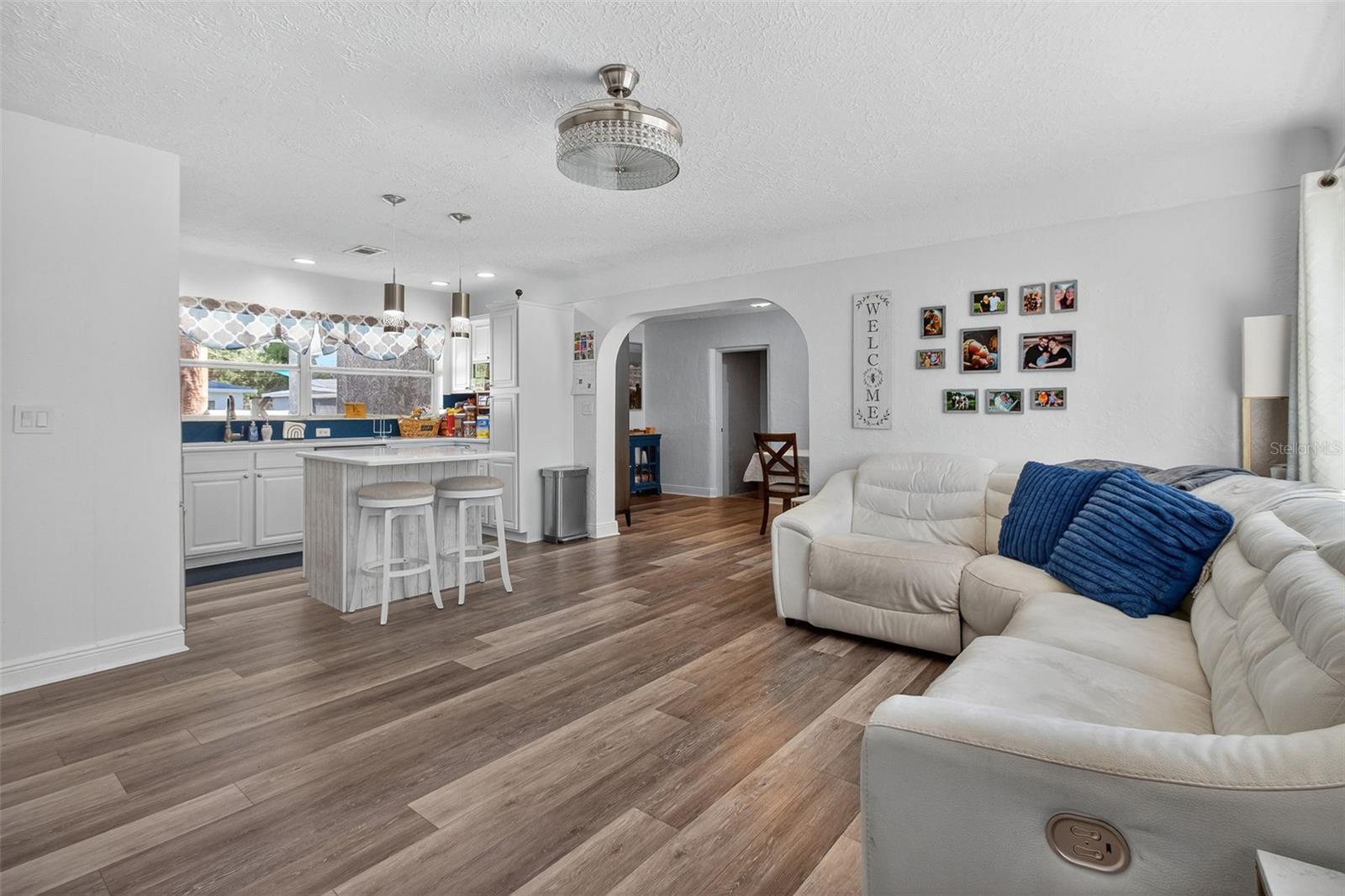 Image 6 of 39 For 4311 25th Avenue N